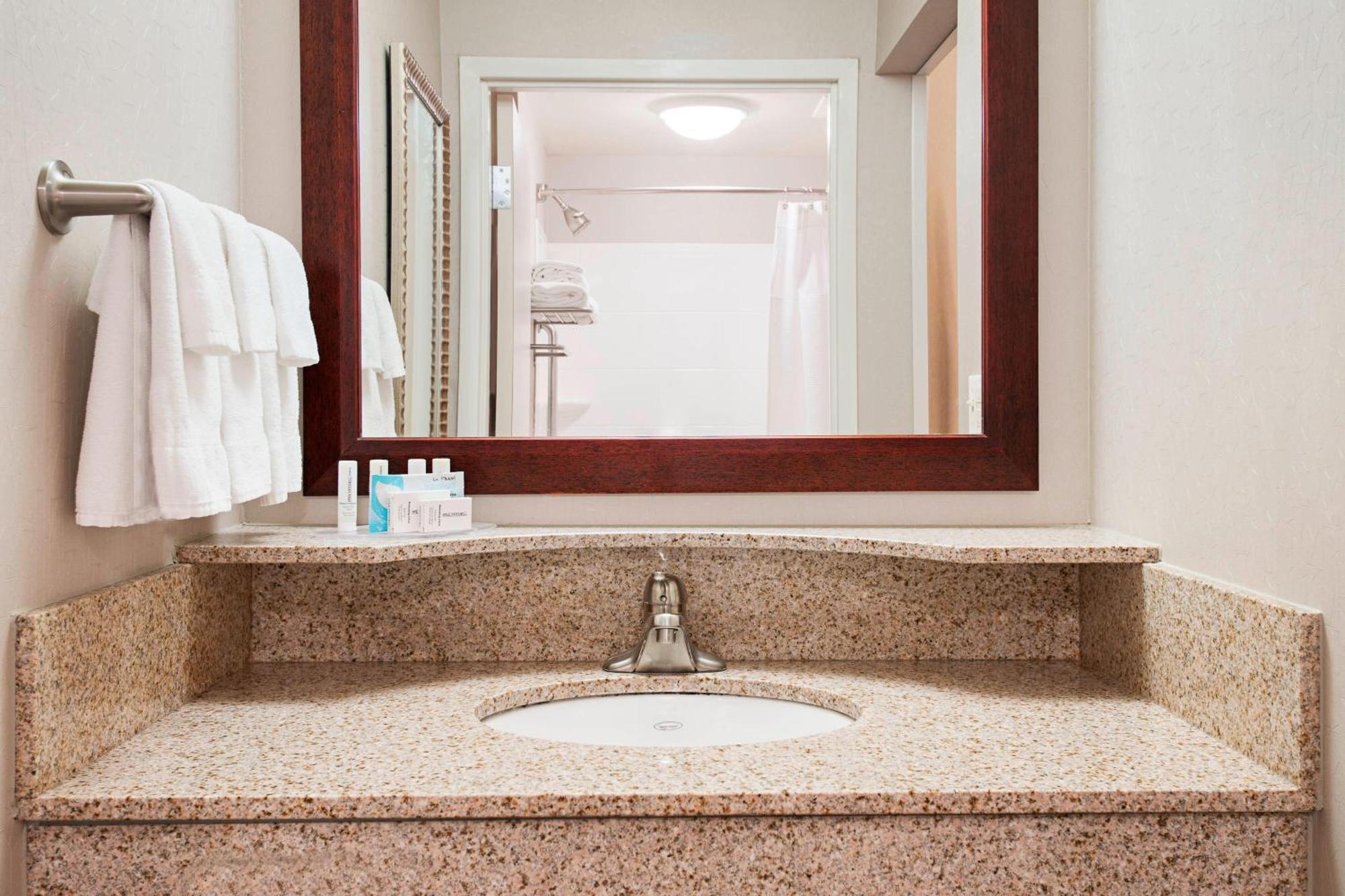 Springhill Suites By Marriott Wheeling Triadelphia Area Esterno foto