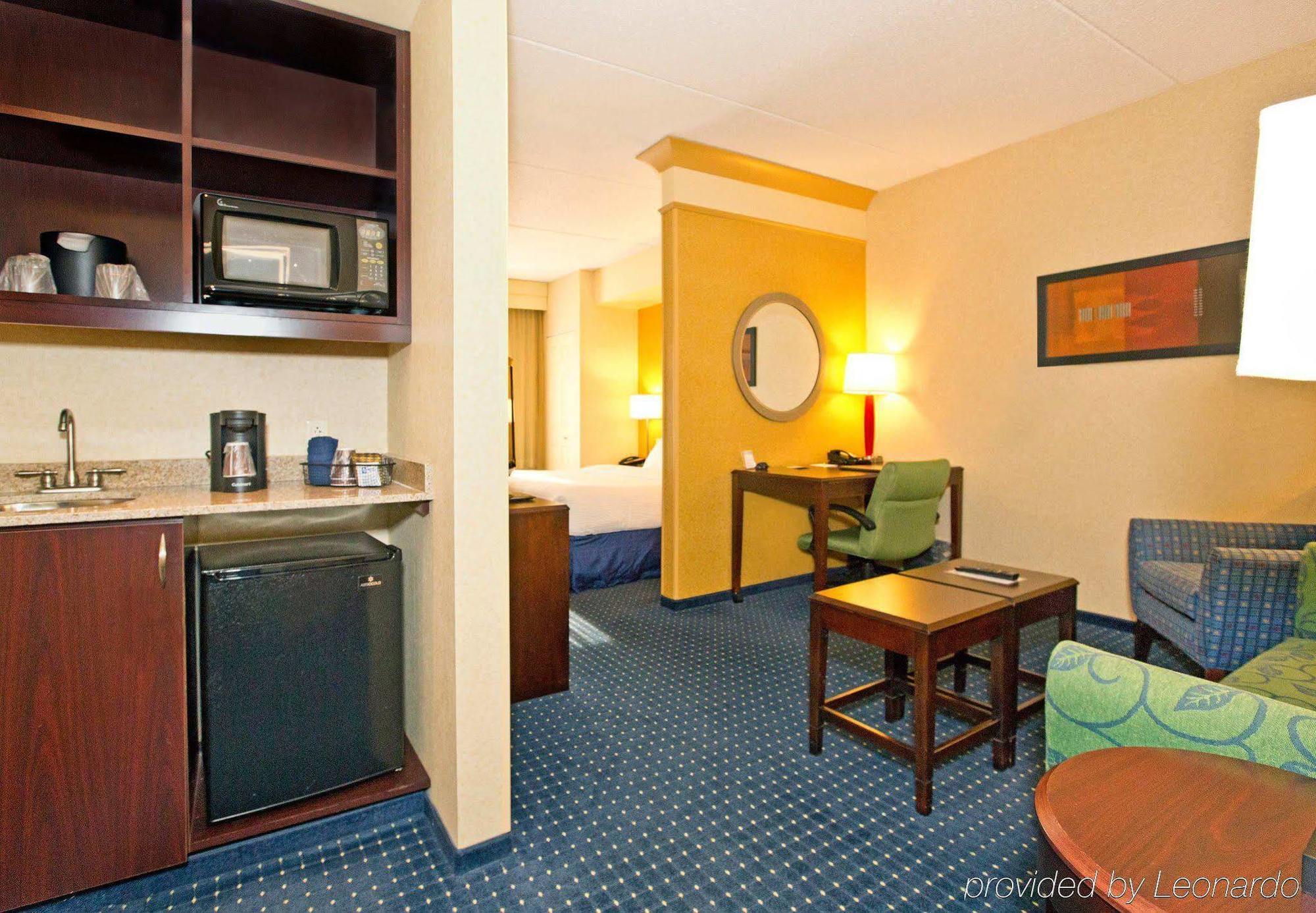 Springhill Suites By Marriott Wheeling Triadelphia Area Esterno foto